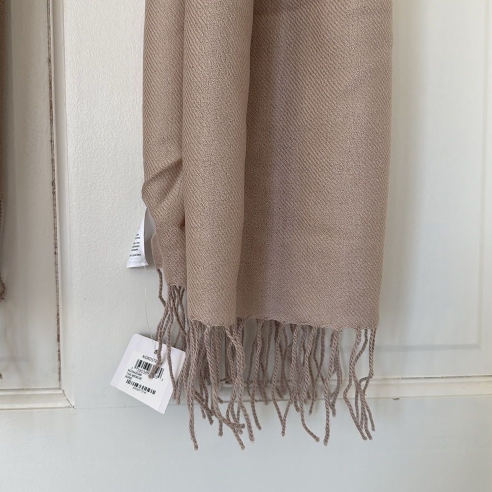 NWT NORDSTROM scarf tan brown wool cashmere fringe lightweight - Picture 2 of 4
